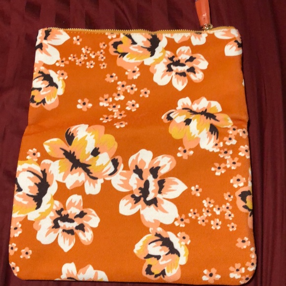 Purse - Picture 2 of 5